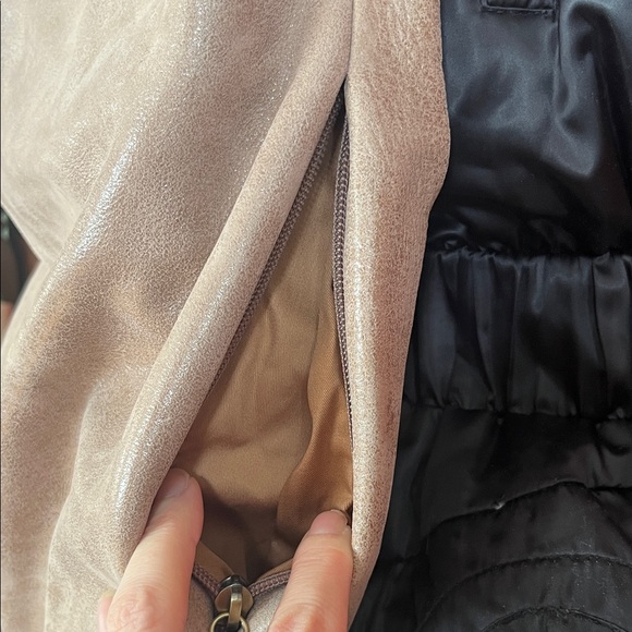 Like new Tan Suede Hobo Shoulder Bag - Picture 8 of 16